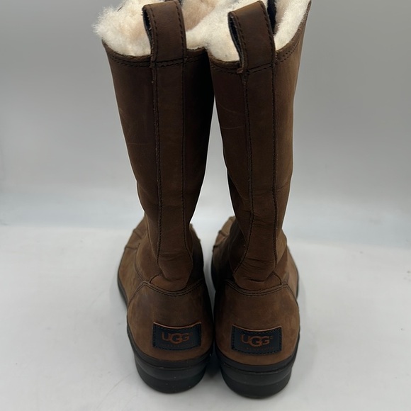 UGG Arquette Brown Leather Winter Boots Womens Size 8 Zip Sheepskin Cuff - Picture 4 of 8